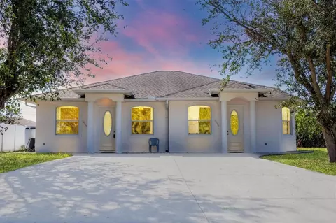 12113 Capilla Ln, North Port, FL 34287