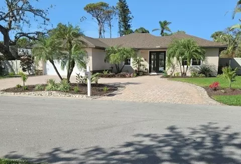 612 Poinsettia Dr, Venice, FL 34285