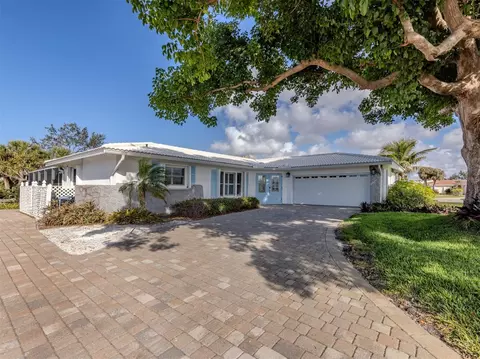 17 Brentwood Ln, Englewood, FL 34223