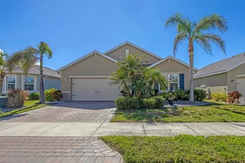 8969 Mondial Ct, Venice, FL 34293