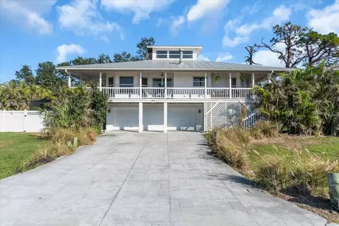 2371 Scenic Dr, Venice, FL 34293
