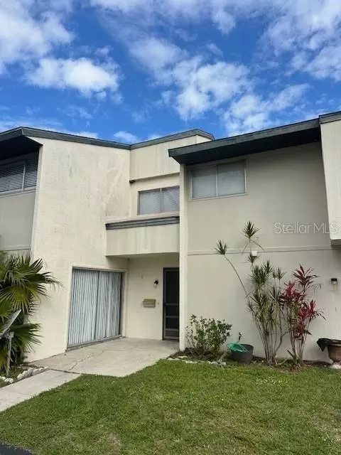 1190 Longfellow Way #135C, Sarasota, FL 34243
