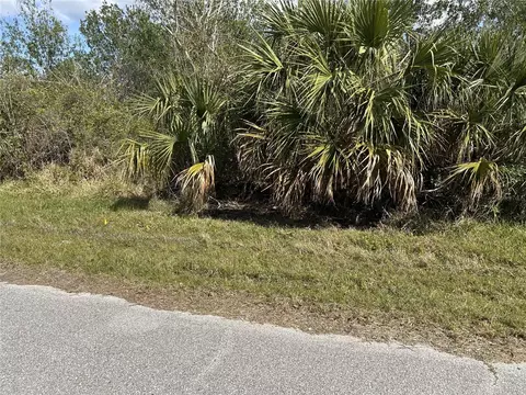 6192 Emmonsdale St, Port Charlotte, FL 33981