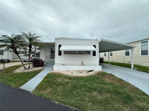 274 E Outer Dr, Venice, FL 34285