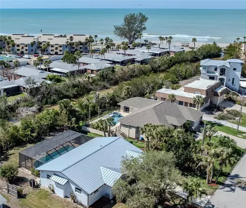 388 Flamingo Dr, Venice, FL 34285