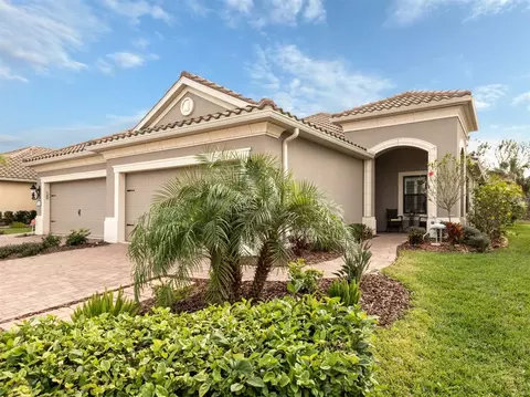 11575 Okaloosa Dr, Venice, FL 34293