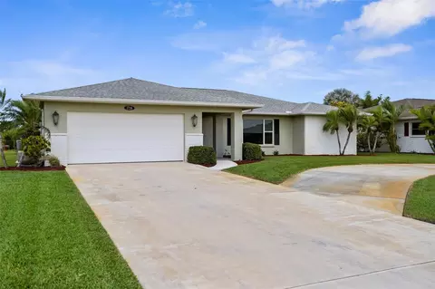 1726 Claw Ct, Venice, FL 34293