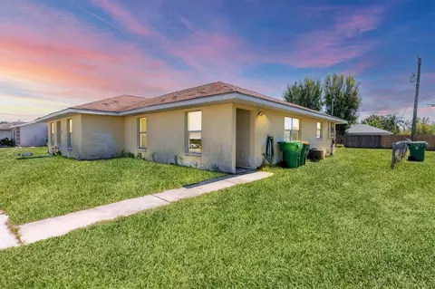 11247 Pendleton Ave, Englewood, FL 34224