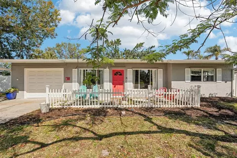 243 Gardenia Rd, Venice, FL 34293