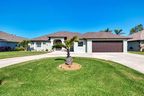 21 Medalist Ln, Rotonda West, FL 33947