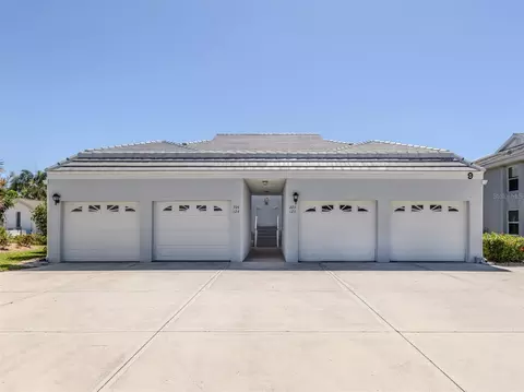 1041 Capri Isles Blvd #224, Venice, FL 34292