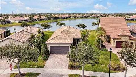 19249 Isadora St, Venice, FL 34293