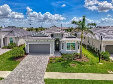 17360 Jadestone Ct, Venice, FL 34293