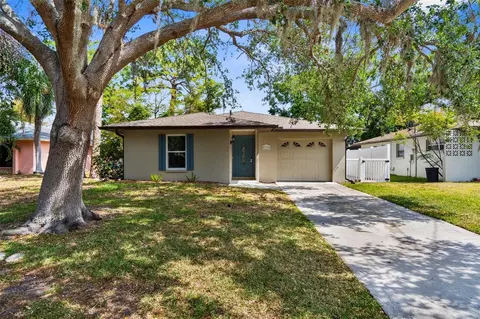 2311 Eugene St, Sarasota, FL 34231
