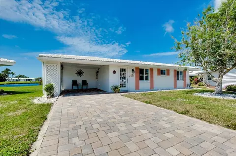 553 Circlewood Dr #T11, Venice, FL 34293