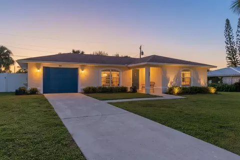 511 Porpoise Rd, Venice, FL 34293