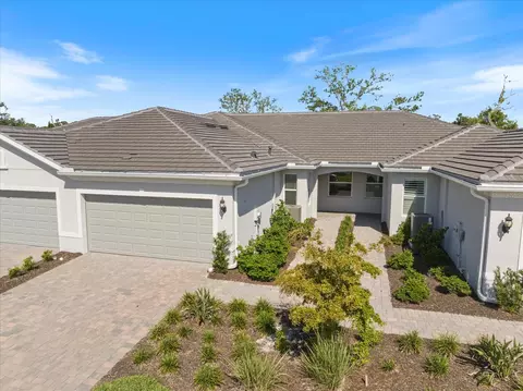 25037 Pearl Lake Cir, Englewood, FL 34223
