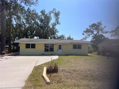 716 Golf Dr, Venice, FL 34285