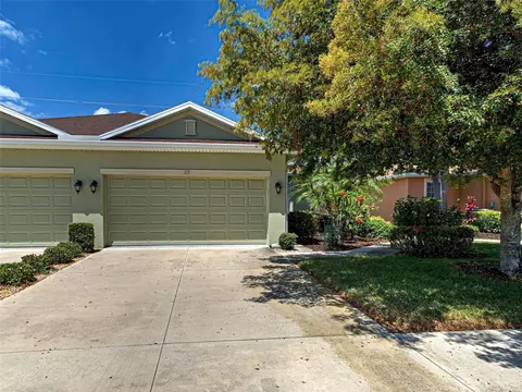 275 Capulet Dr, Venice, FL 34292