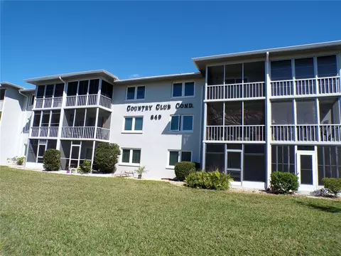 649 Tamiami Trl S #102, Venice, FL 34285