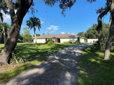 5760 Howard Creek Rd, Sarasota, FL 34241
