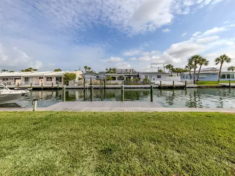 832 White Cap Cir #5, Venice, FL 34285