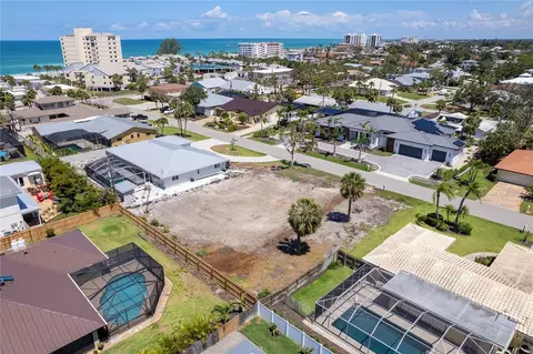 505 Everglades Dr #2, Venice, FL 34285