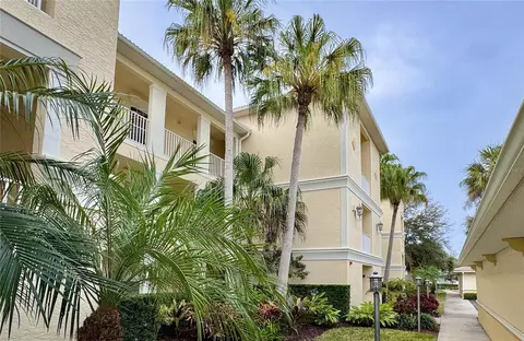 600 Gardens Edge Dr #613, Venice, FL 34285