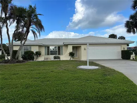 465 Laurencin Dr, Nokomis, FL 34275