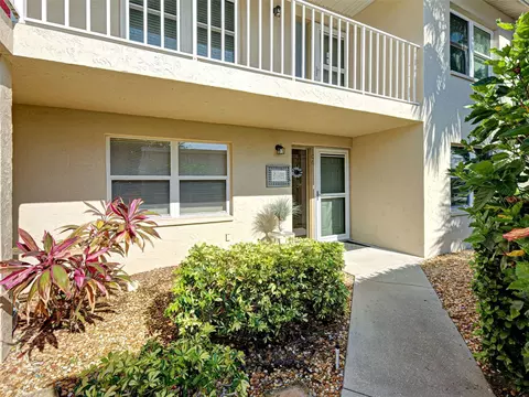 821 Waterside Dr #106, Venice, FL 34285