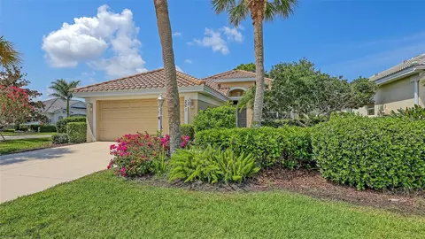 201 Vestavia Dr, Venice, FL 34292