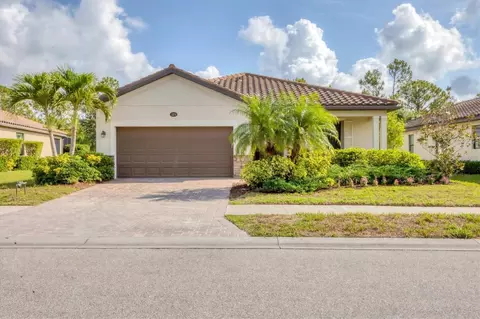 12370 Canavese Ln, Venice, FL 34293