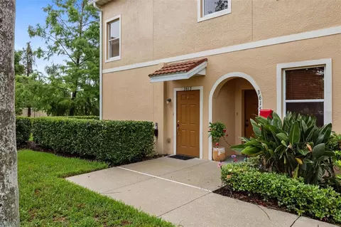 3613 Parkridge Cir #11-201, Sarasota, FL 34243