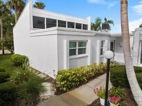 751 Capri Isles Blvd #108, Venice, FL 34292