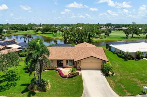 925 S Doral Ln, Venice, FL 34293