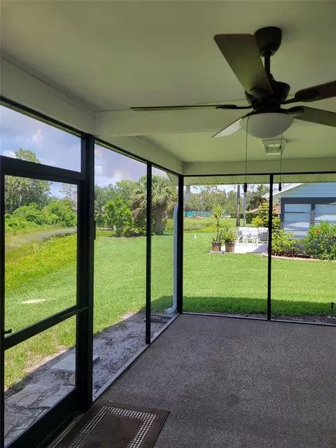 Exterior - 482 Pendleton Pl, Venice, FL 34292 photo 7 of 10