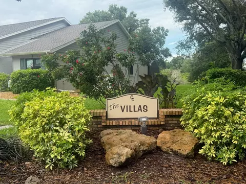 Exterior - 482 Pendleton Pl, Venice, FL 34292 photo 2 of 10