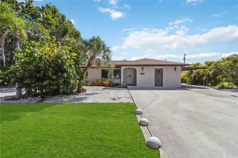 2555 Yucca Rd, Venice, FL 34293
