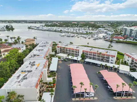 250 Santa Maria St #314, Venice, FL 34285