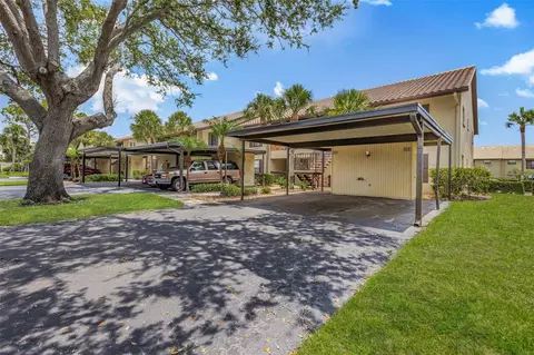 330 Mission Trl N #B, Venice, FL 34285