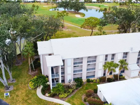 437 Cerromar Ln #513, Venice, FL 34293