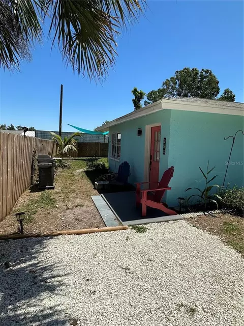 700 Forest St, Nokomis, FL 34275