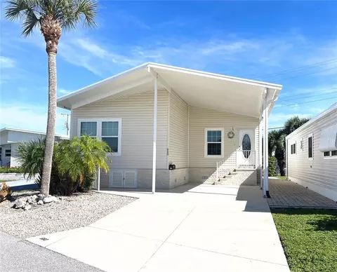 660 N Green Cir, Venice, FL 34285
