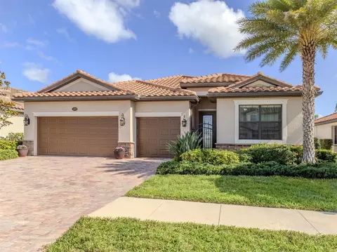13270 Famiglia Dr, Venice, FL 34293