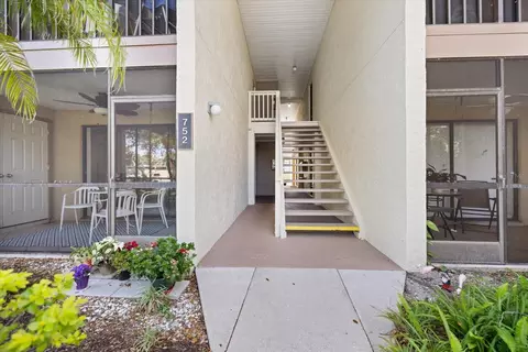 752 White Pine Tree Rd #108, Venice, FL 34285