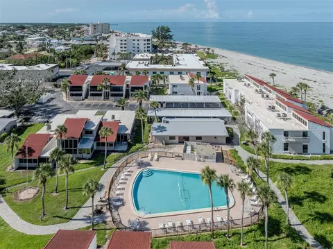 500 Park Blvd S #103, Venice, FL 34285
