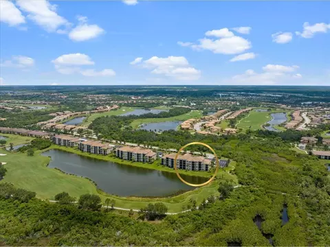 7005 River Hammock Dr #103, Bradenton, FL 34212