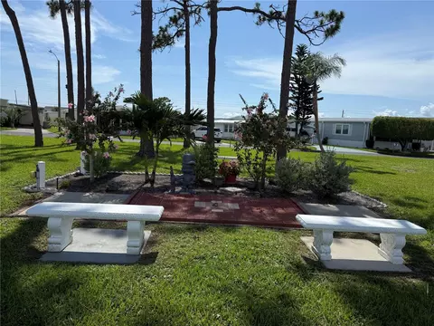 231 Inner Dr E, Venice, FL 34285 photo 10