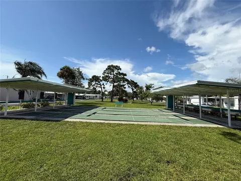 231 Inner Dr E, Venice, FL 34285 photo 11