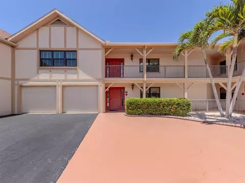 720 Apalachicola Rd #105, Venice, FL 34285